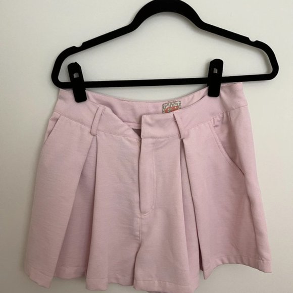 pink wide leg shorts - Picture 1 of 3